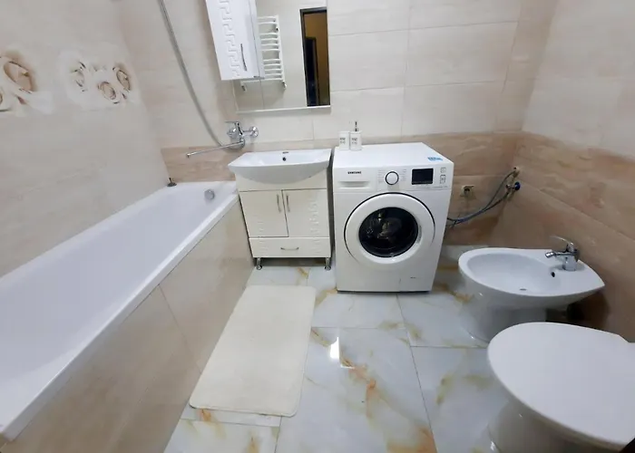 Sun Hall Apartment *